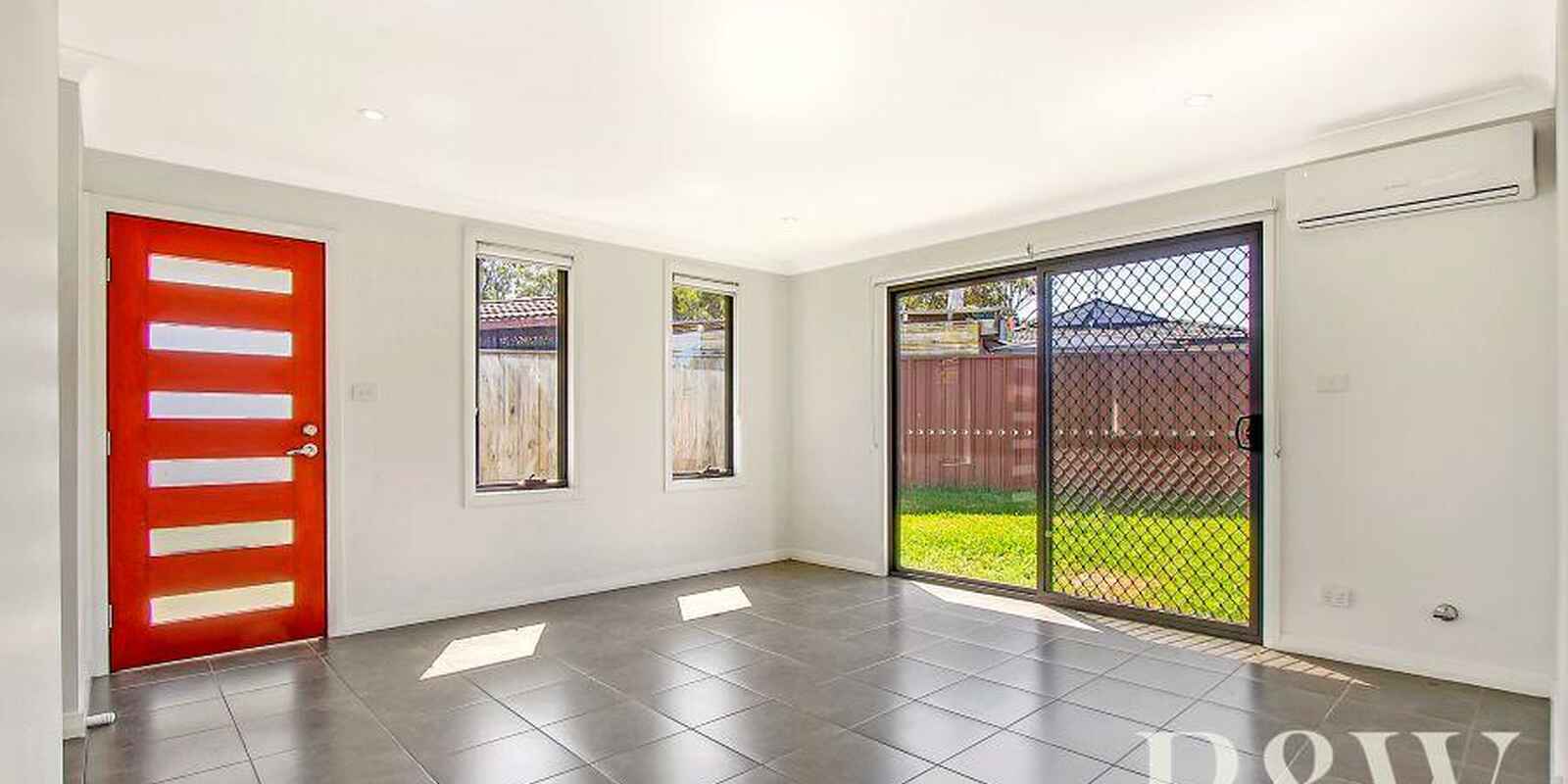 6A Bowerbird Crescent St Clair