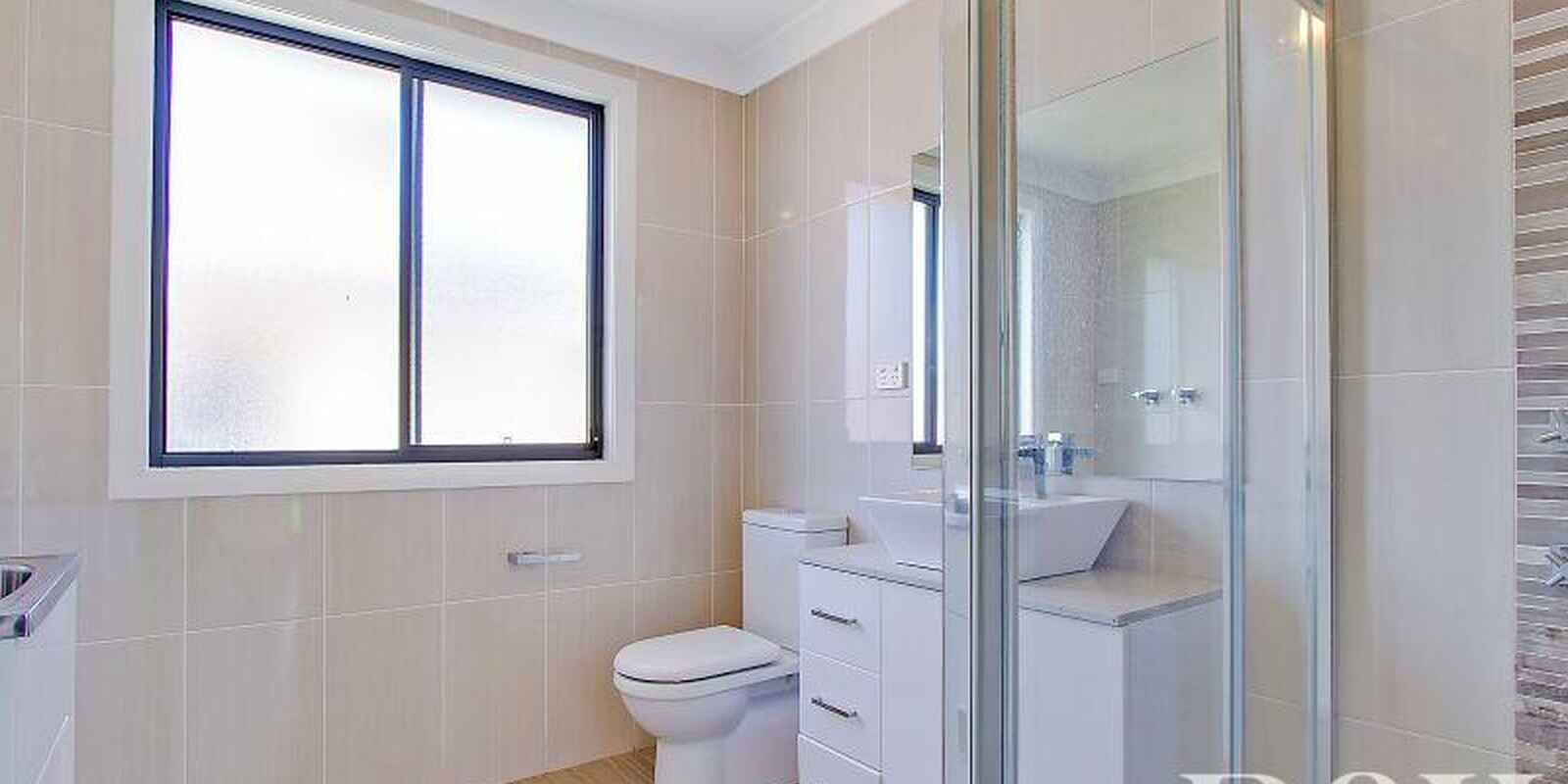 6A Bowerbird Crescent St Clair