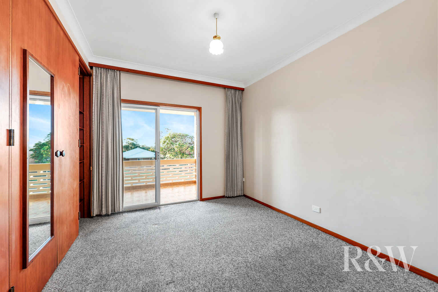 35 AKUNA AVENUE Bradbury