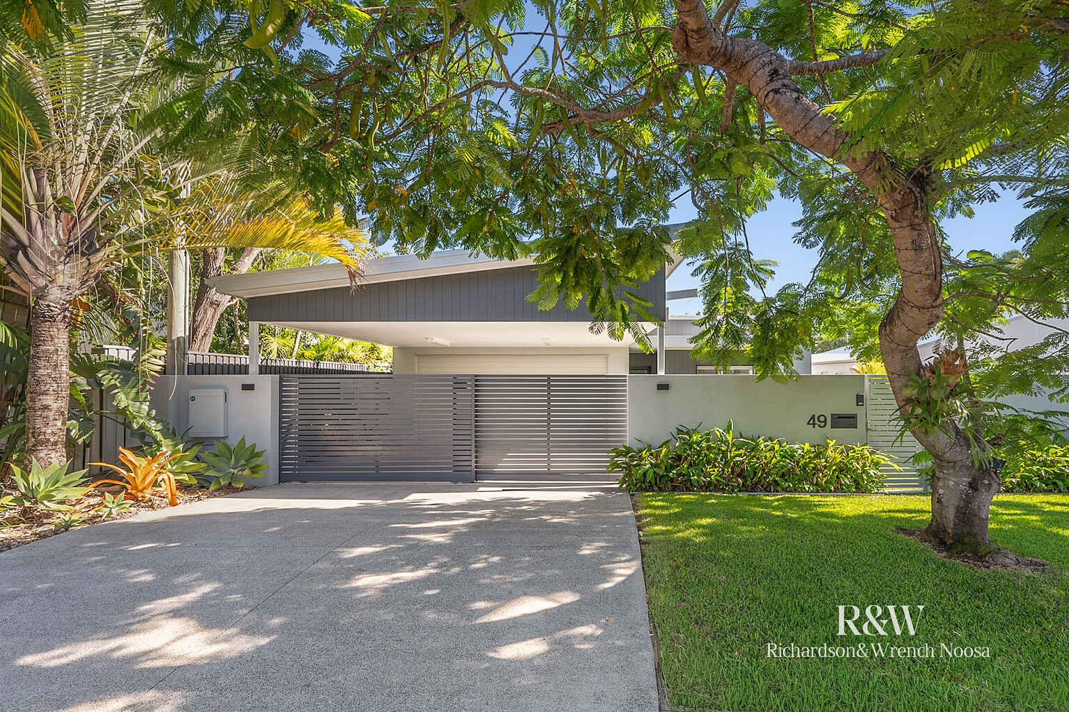 49 Pacific Avenue Sunshine Beach 49 Pacific Avenue Sunshine Beach