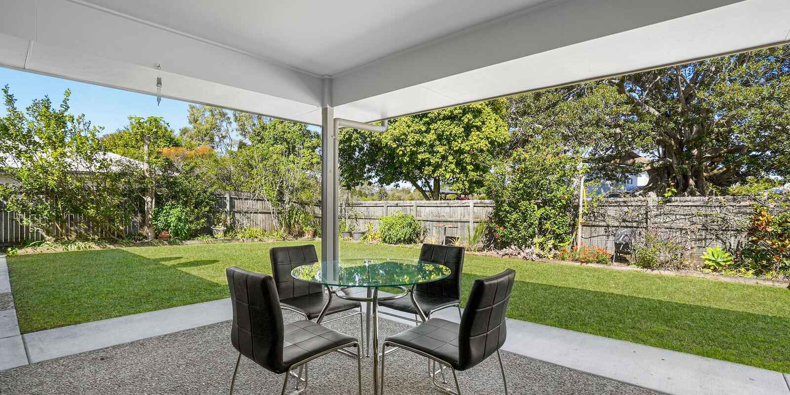 16 Lotus Avenue Bellmere 16 Lotus Avenue Bellmere