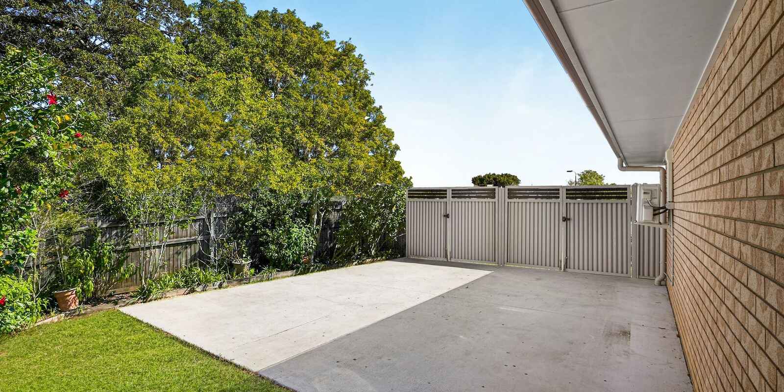 16 Lotus Avenue Bellmere 16 Lotus Avenue Bellmere