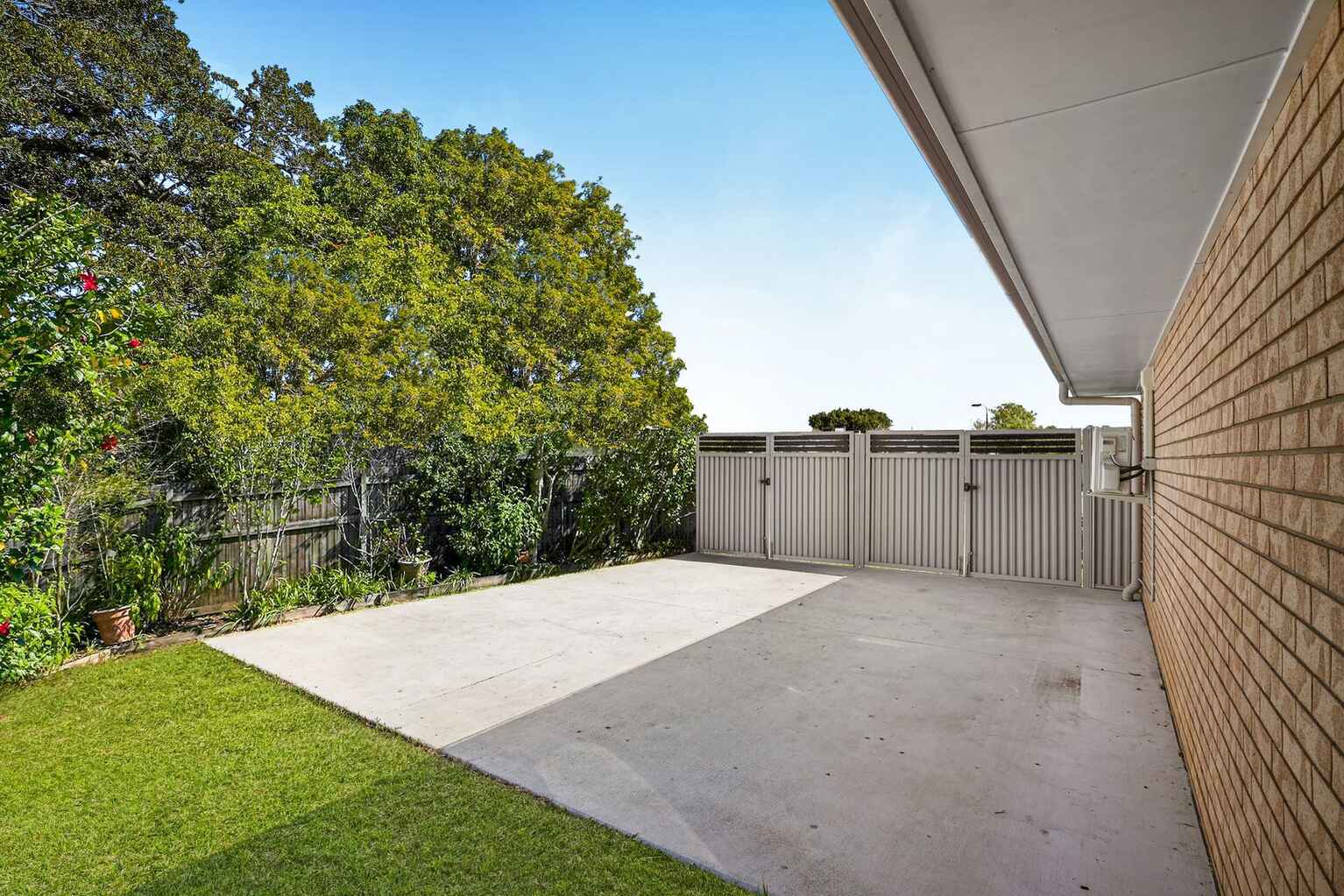 16 Lotus Avenue Bellmere 16 Lotus Avenue Bellmere
