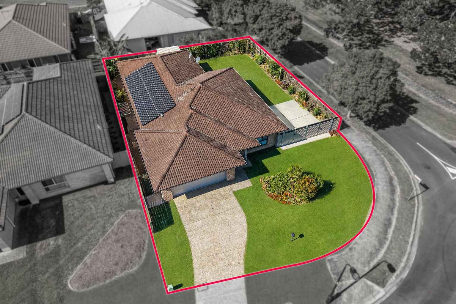 16 Lotus Avenue Bellmere 16 Lotus Avenue Bellmere