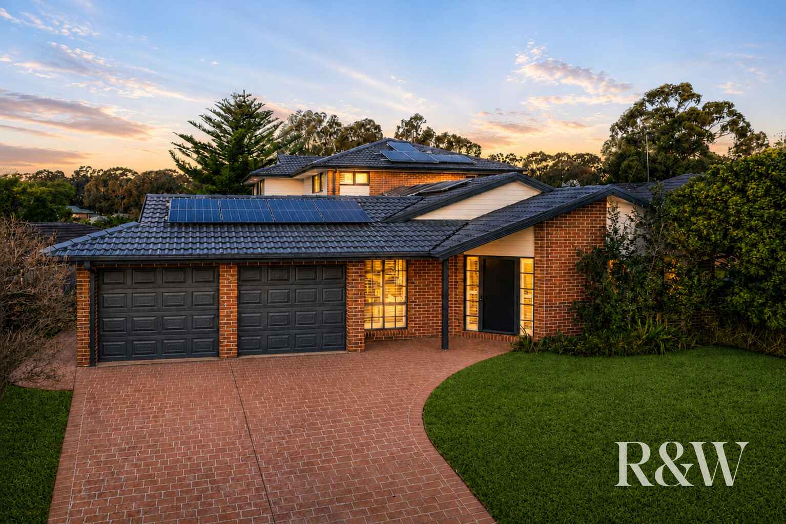 7 GEORGE CALEY PLACE Mount Annan 7 GEORGE CALEY PLACE Mount Annan