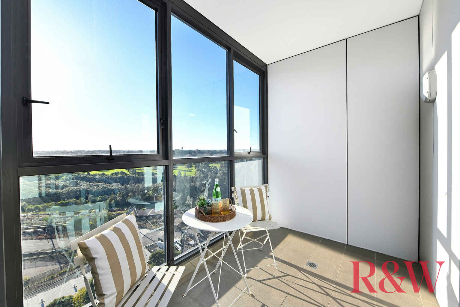 1010/7 Magdalene Terrace Wolli Creek 1010/7 Magdalene Terrace Wolli Creek