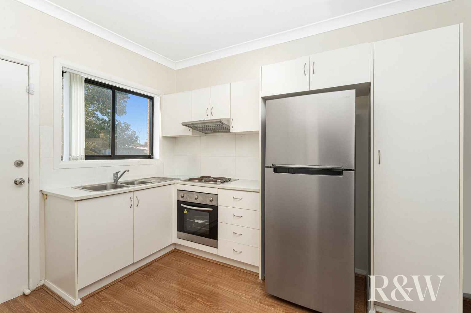 35 & 35A Dan Crescent Colyton