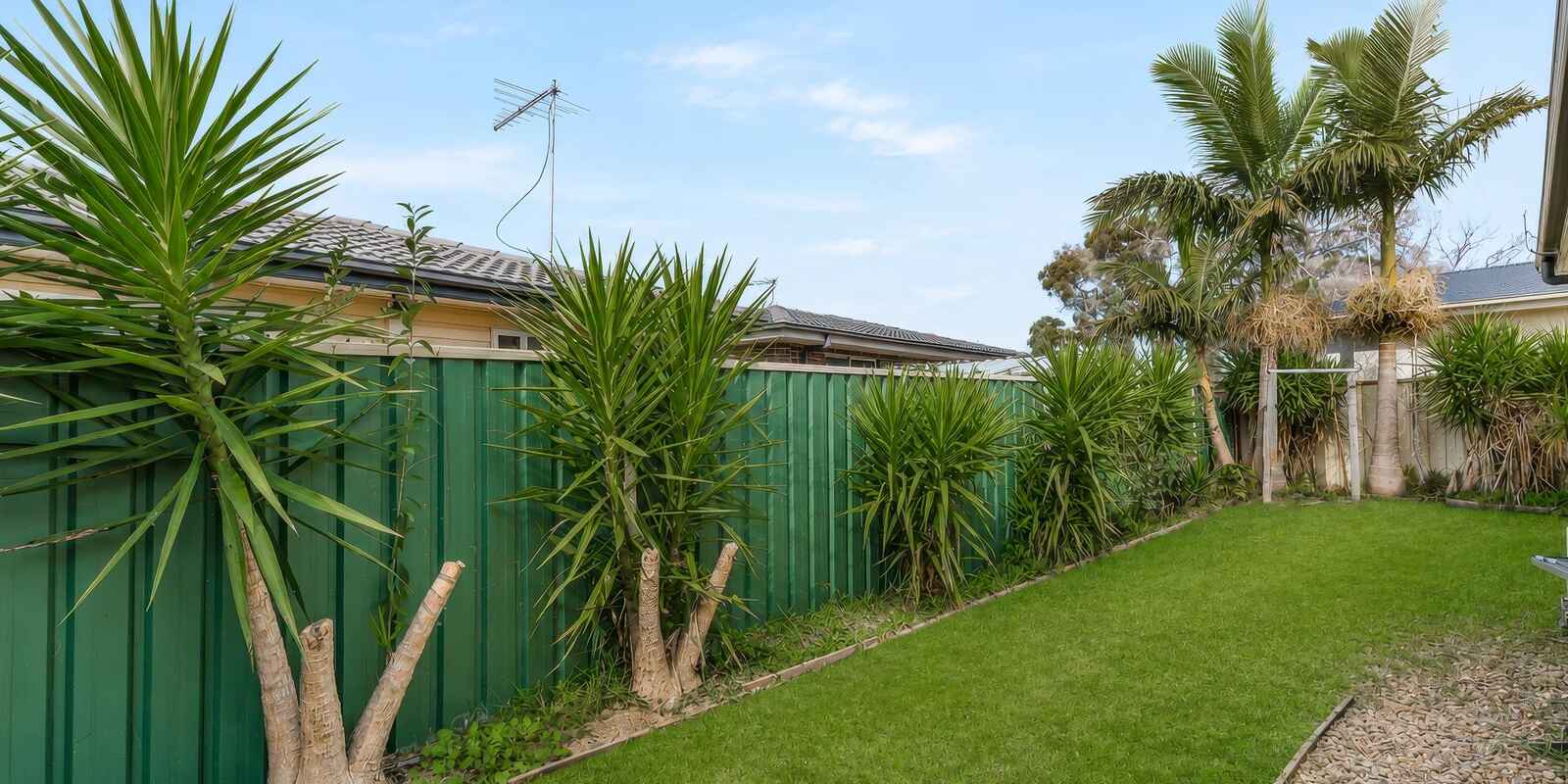 35 & 35A Dan Crescent Colyton