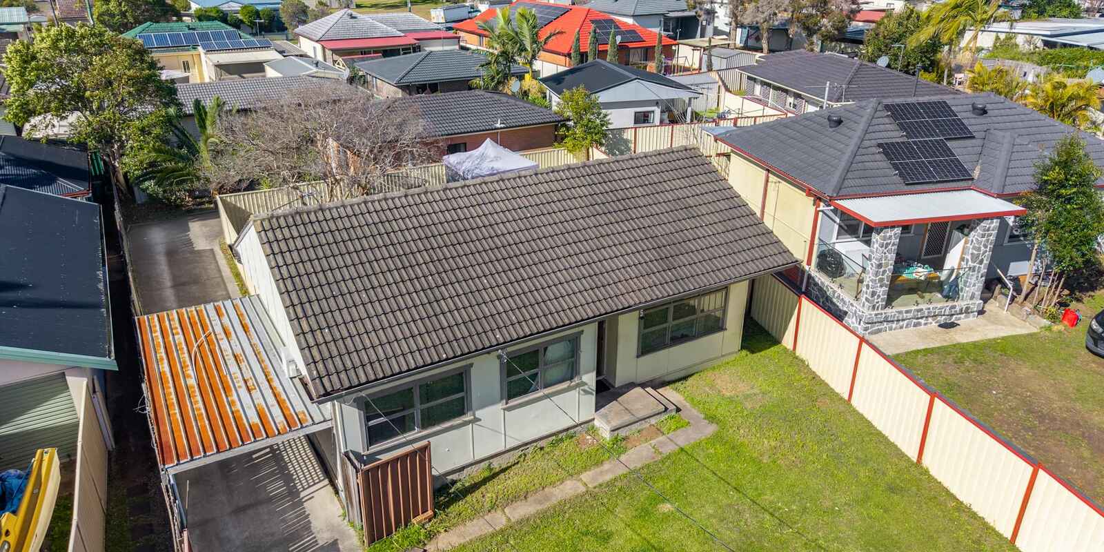 35 & 35A Dan Crescent Colyton