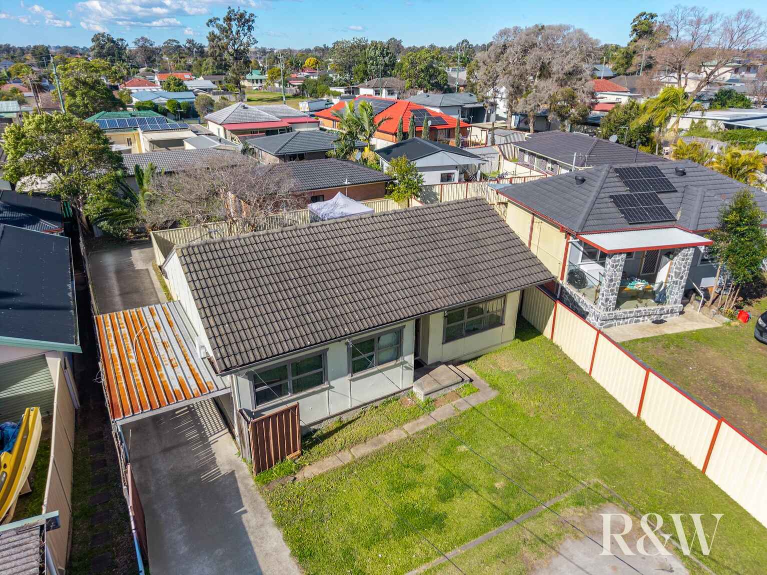 35 & 35A Dan Crescent Colyton