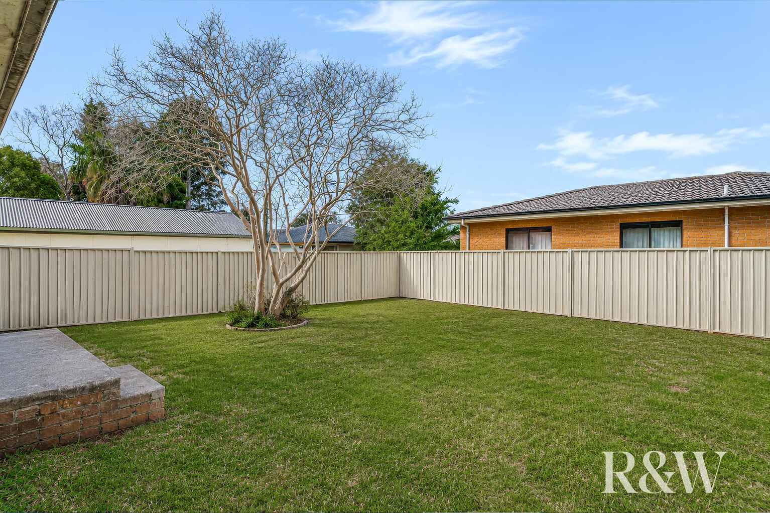 35 & 35A Dan Crescent Colyton