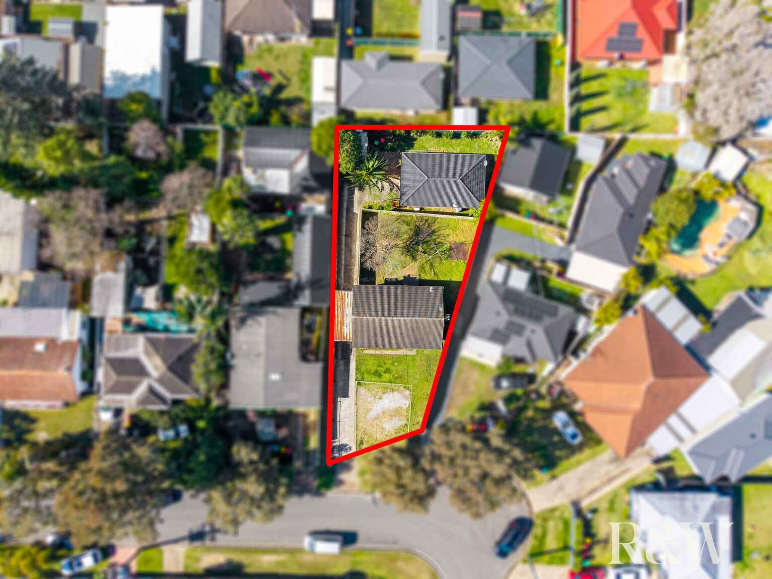 35 & 35A Dan Crescent Colyton