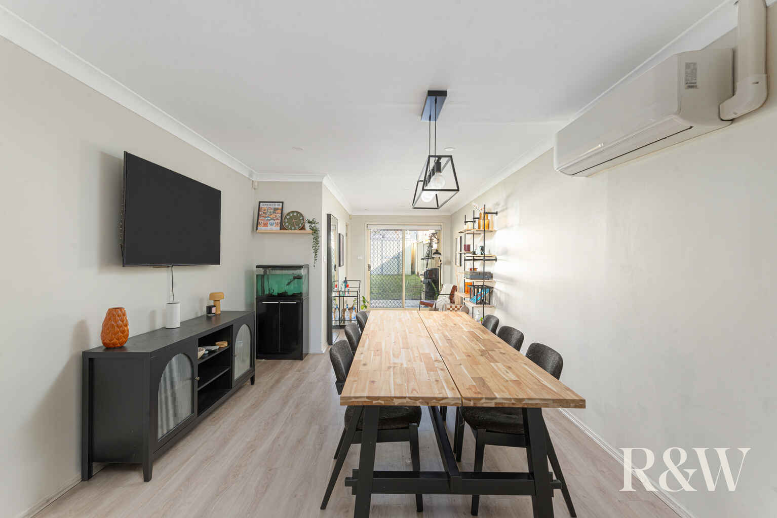 1/6 Brisbane Street Oxley Park