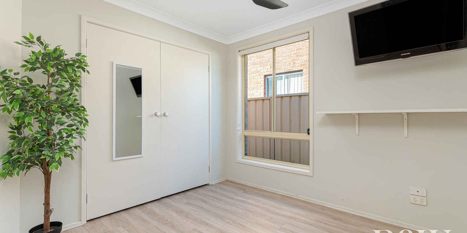 1/6 Brisbane Street Oxley Park
