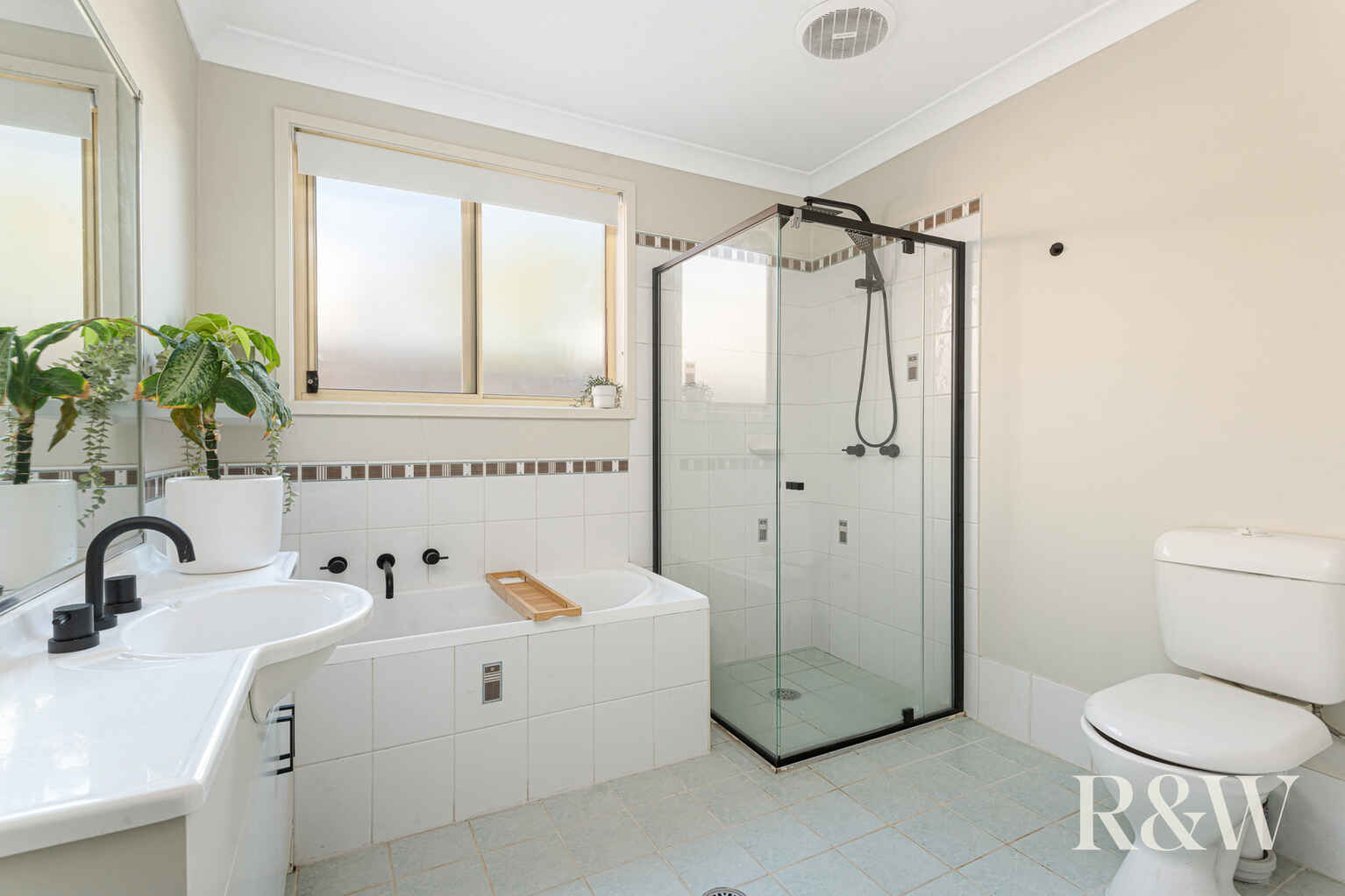 1/6 Brisbane Street Oxley Park