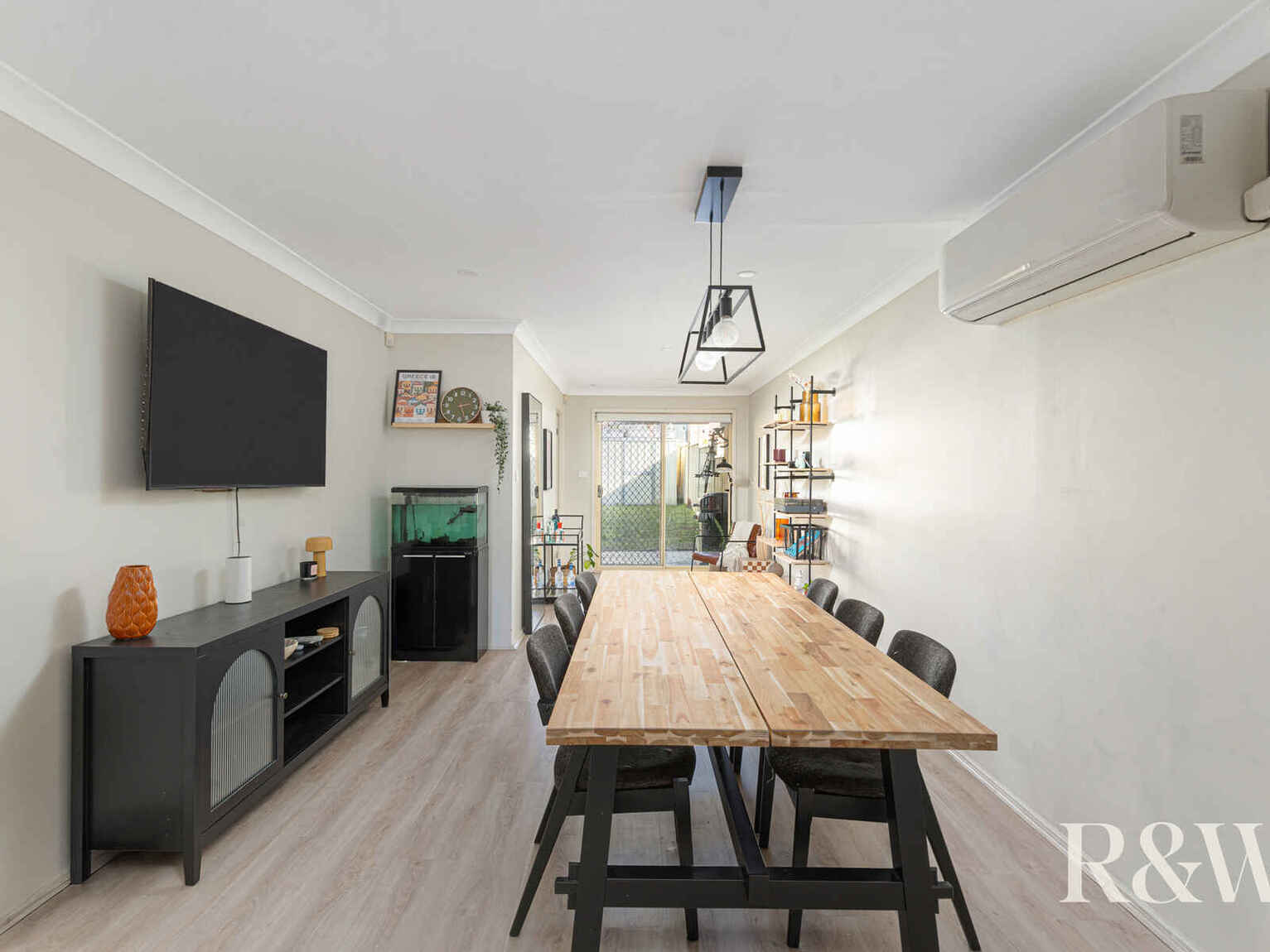 1/6 Brisbane Street Oxley Park