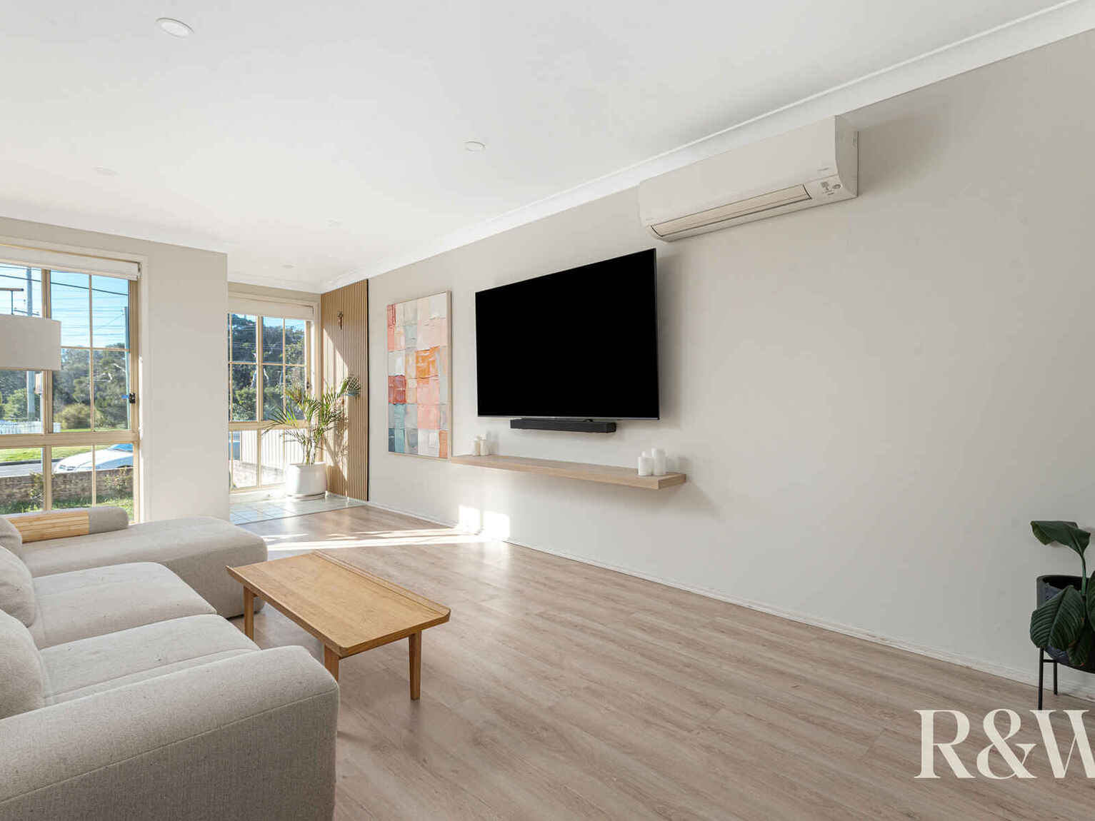 1/6 Brisbane Street Oxley Park