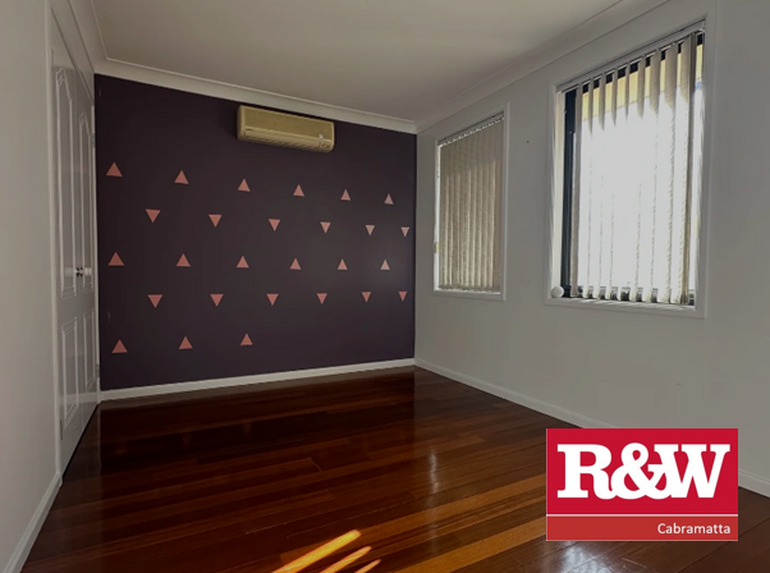 102 Denison Street Carramar
