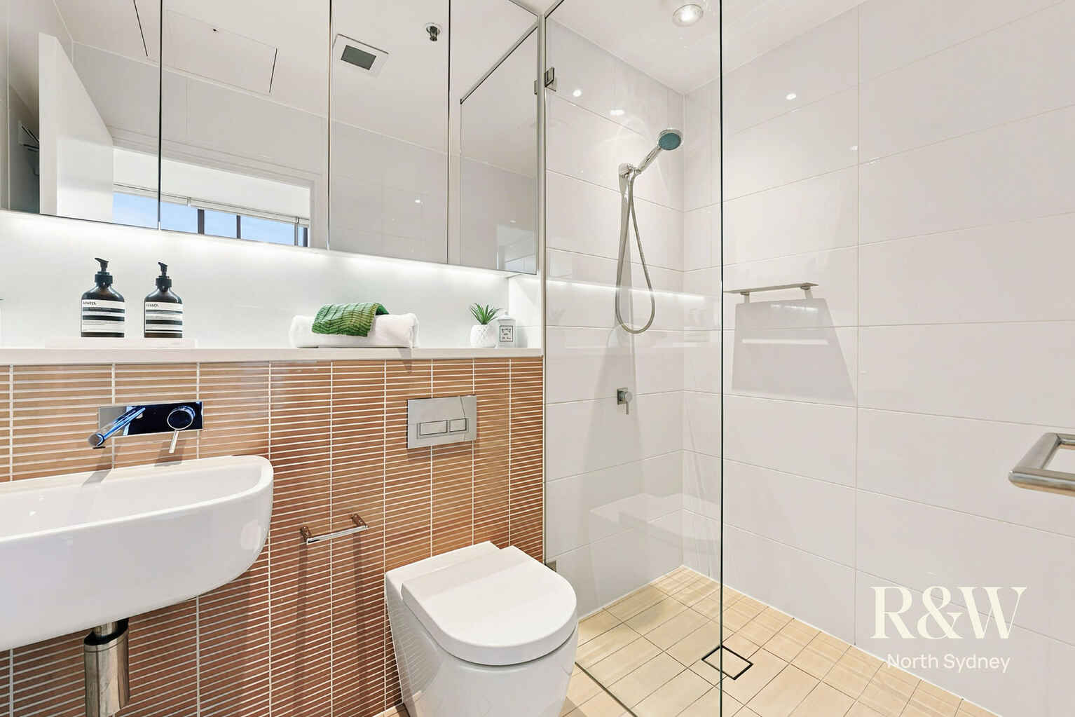 509/245 Pacific Highway North Sydney 509/245 Pacific Highway North Sydney