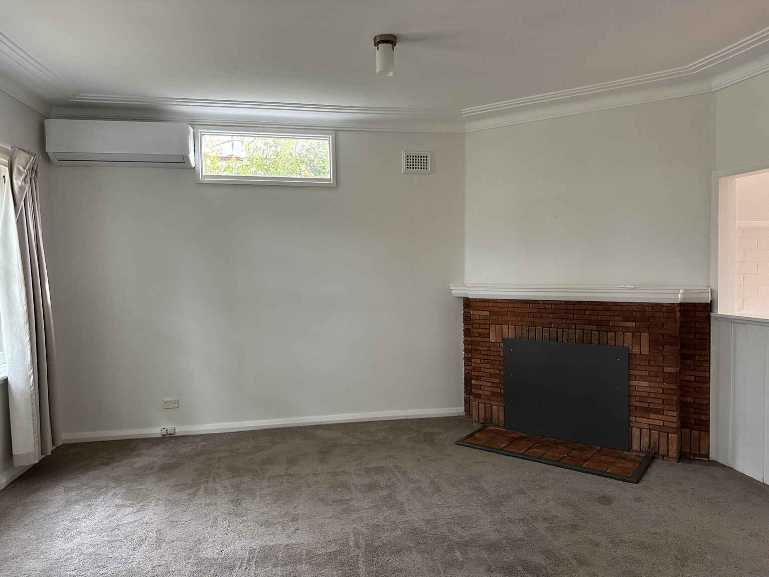 8 Evans Lookout Road Blackheath