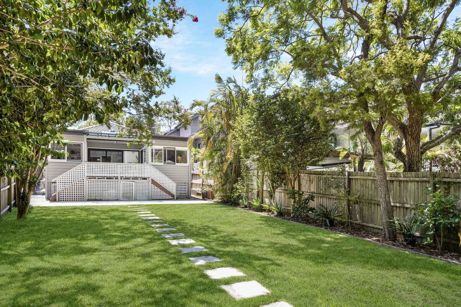 14 Sugarloaf Crescent Castlecrag 14 Sugarloaf Crescent Castlecrag