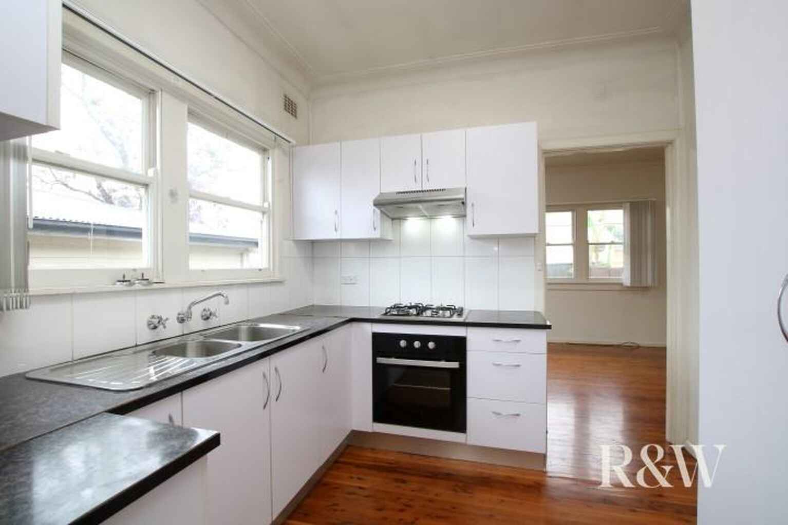 5 Omaroo Avenue Doonside