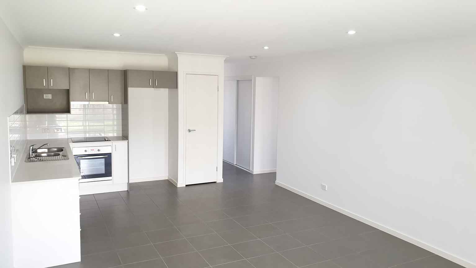 1/6 Coach Road West Morayfield 1/6 Coach Road West Morayfield