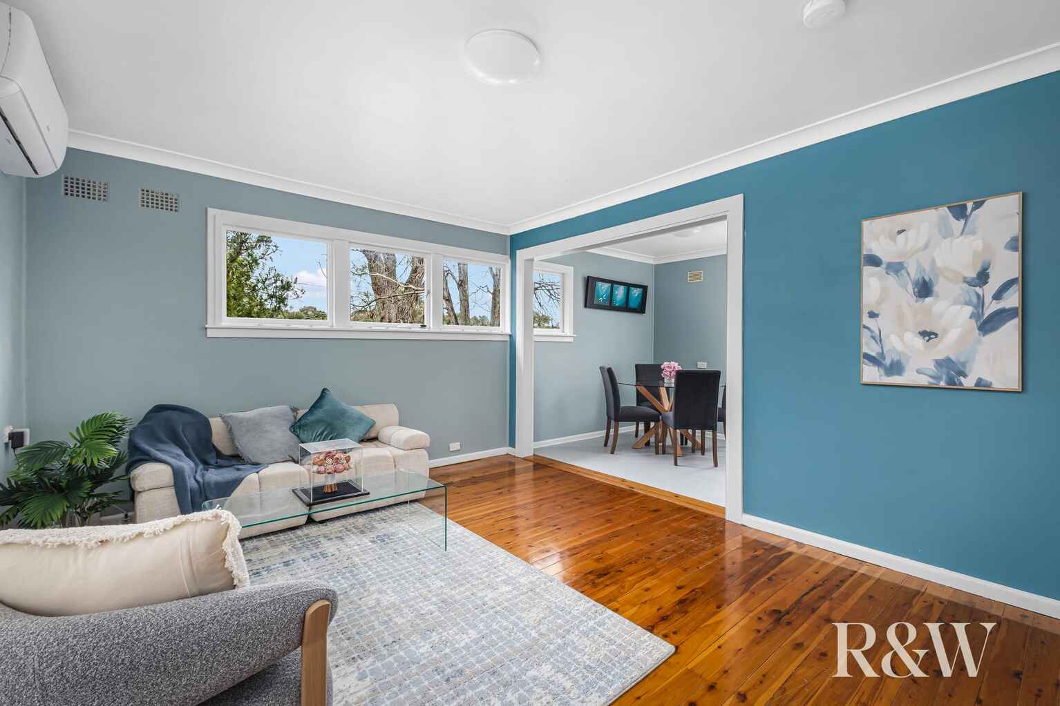 27 & 27A Ellsworth Drive Tregear 27 & 27A Ellsworth Drive Tregear