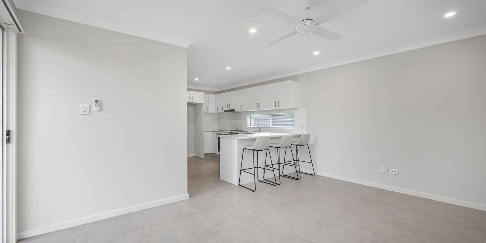 27 & 27A Ellsworth Drive Tregear 27 & 27A Ellsworth Drive Tregear