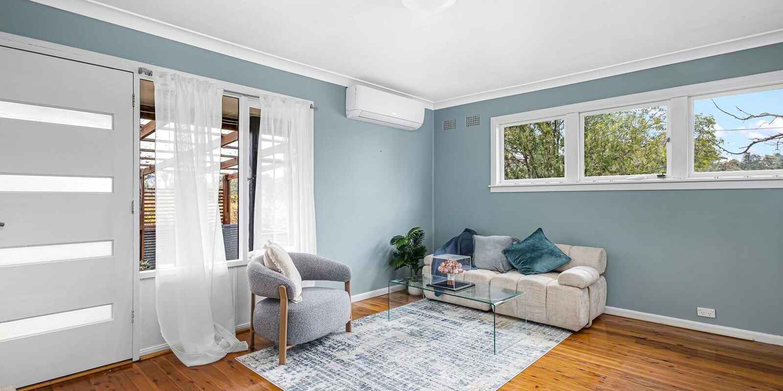 27 & 27A Ellsworth Drive Tregear 27 & 27A Ellsworth Drive Tregear