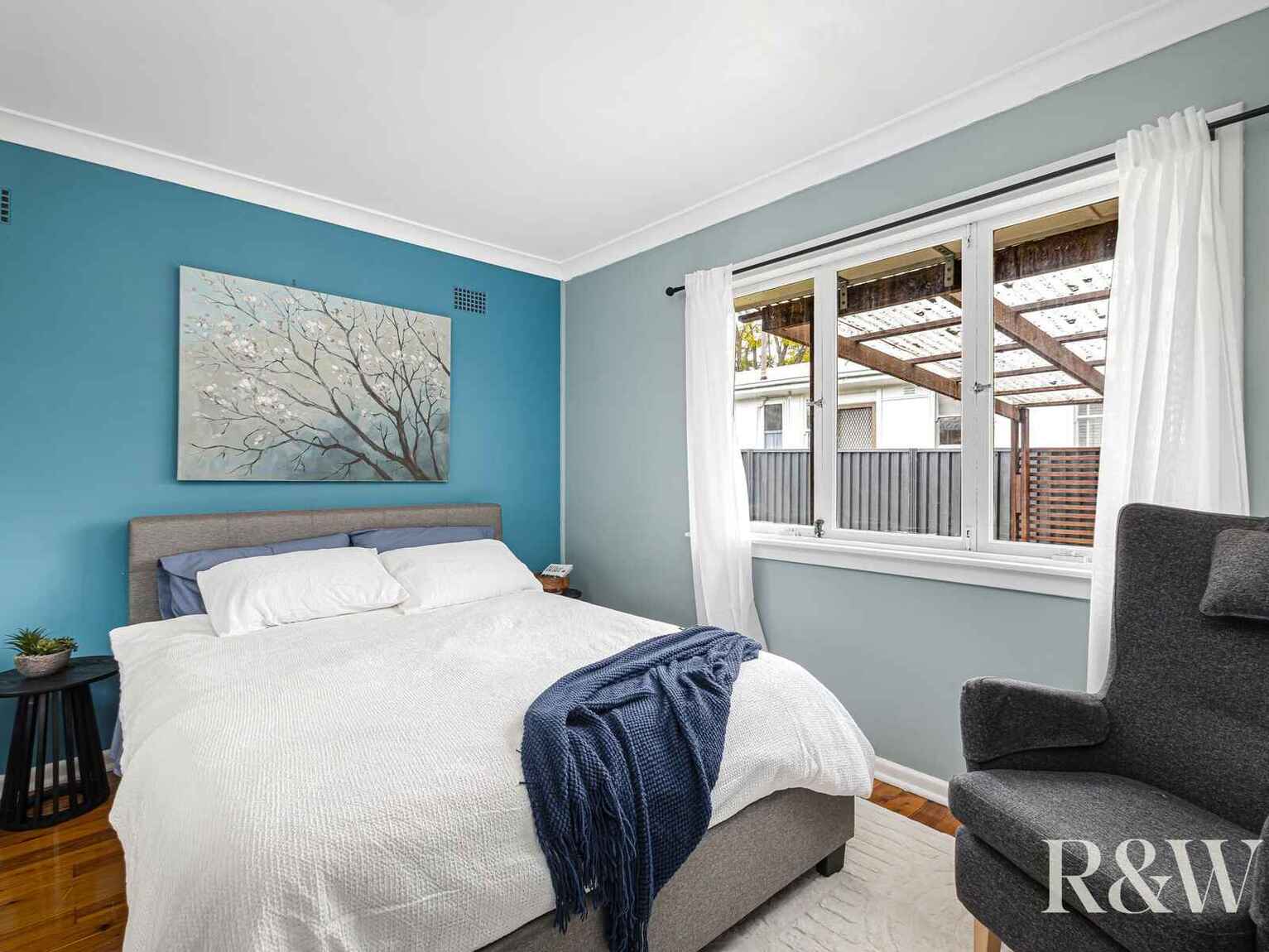 27 & 27A Ellsworth Drive Tregear 27 & 27A Ellsworth Drive Tregear