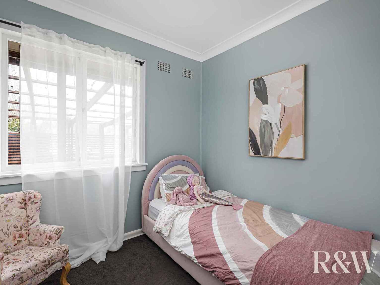 27 & 27A Ellsworth Drive Tregear 27 & 27A Ellsworth Drive Tregear