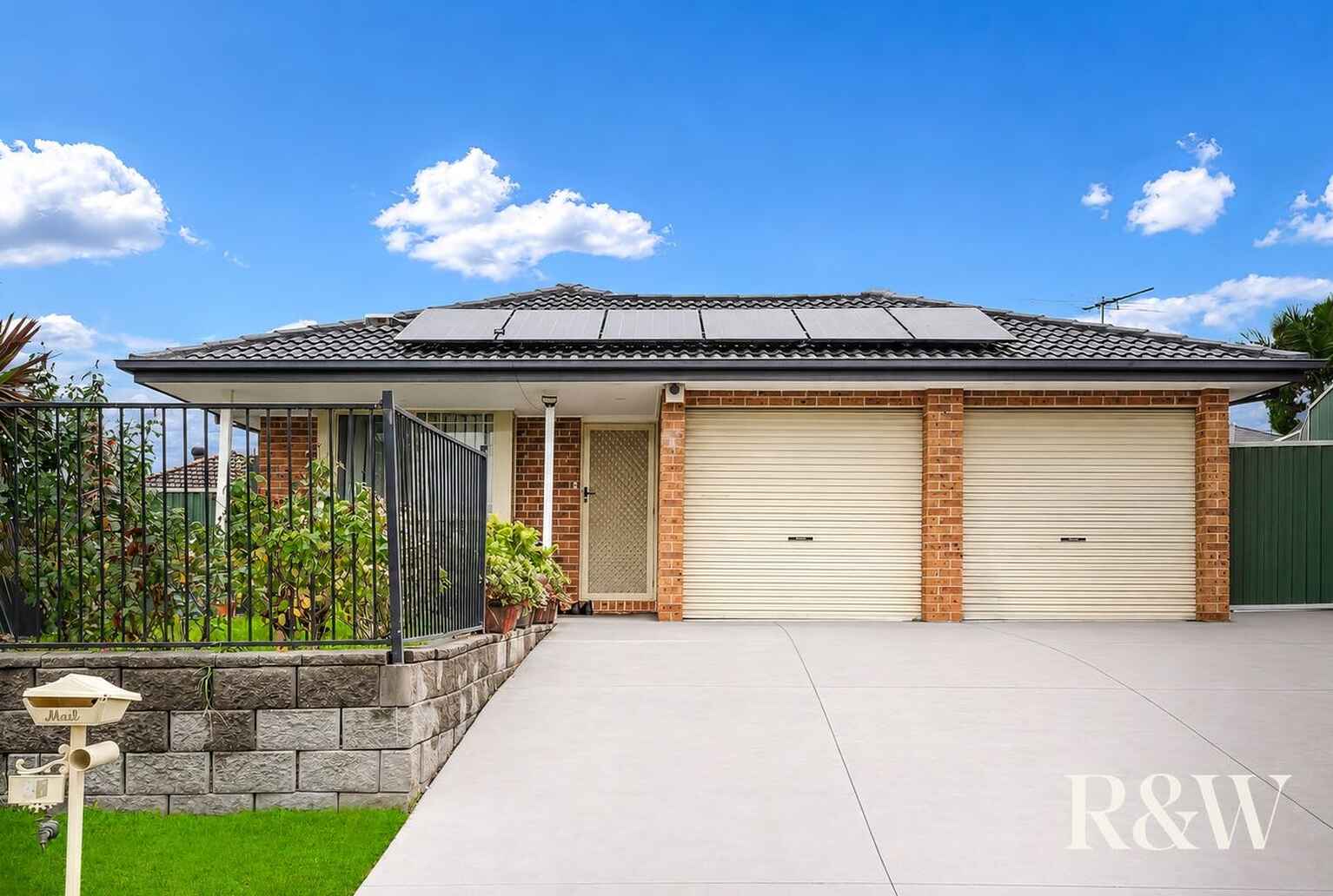 17 Mabuhay Grove Mount Druitt