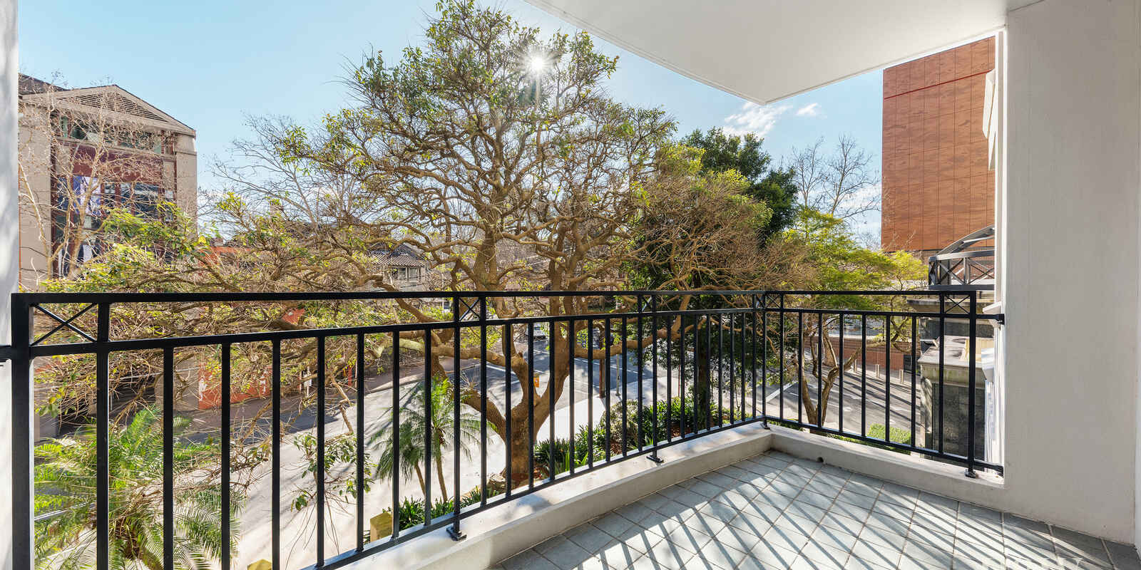 32/237 Miller Street North Sydney 32/237 Miller Street North Sydney