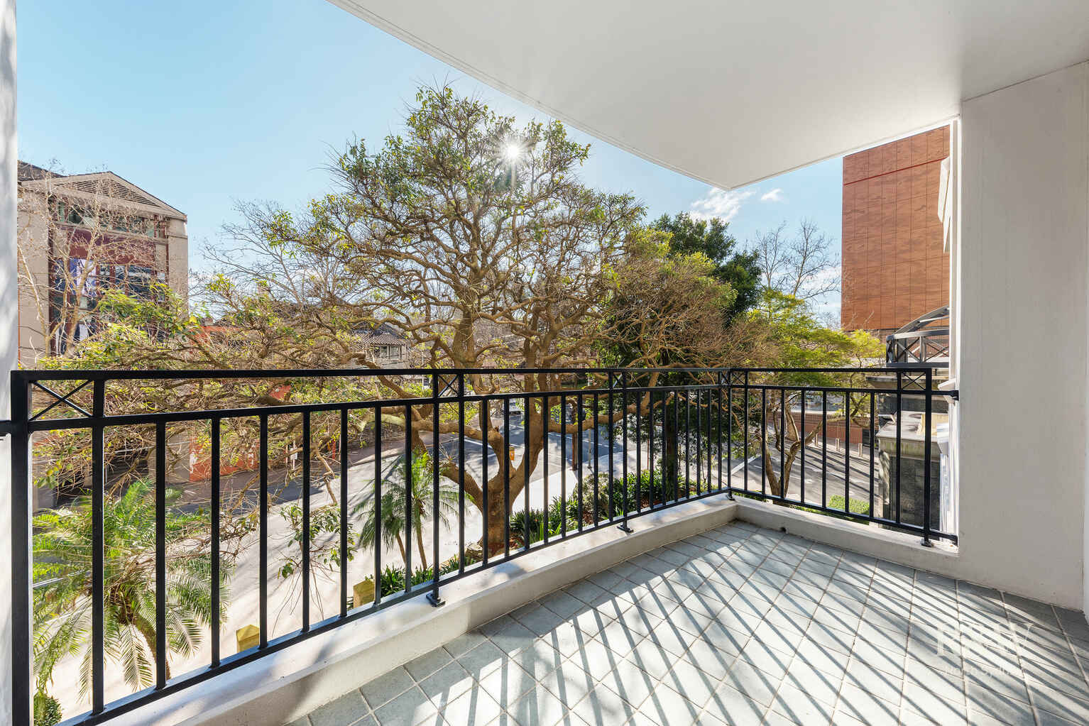 32/237 Miller Street North Sydney 32/237 Miller Street North Sydney