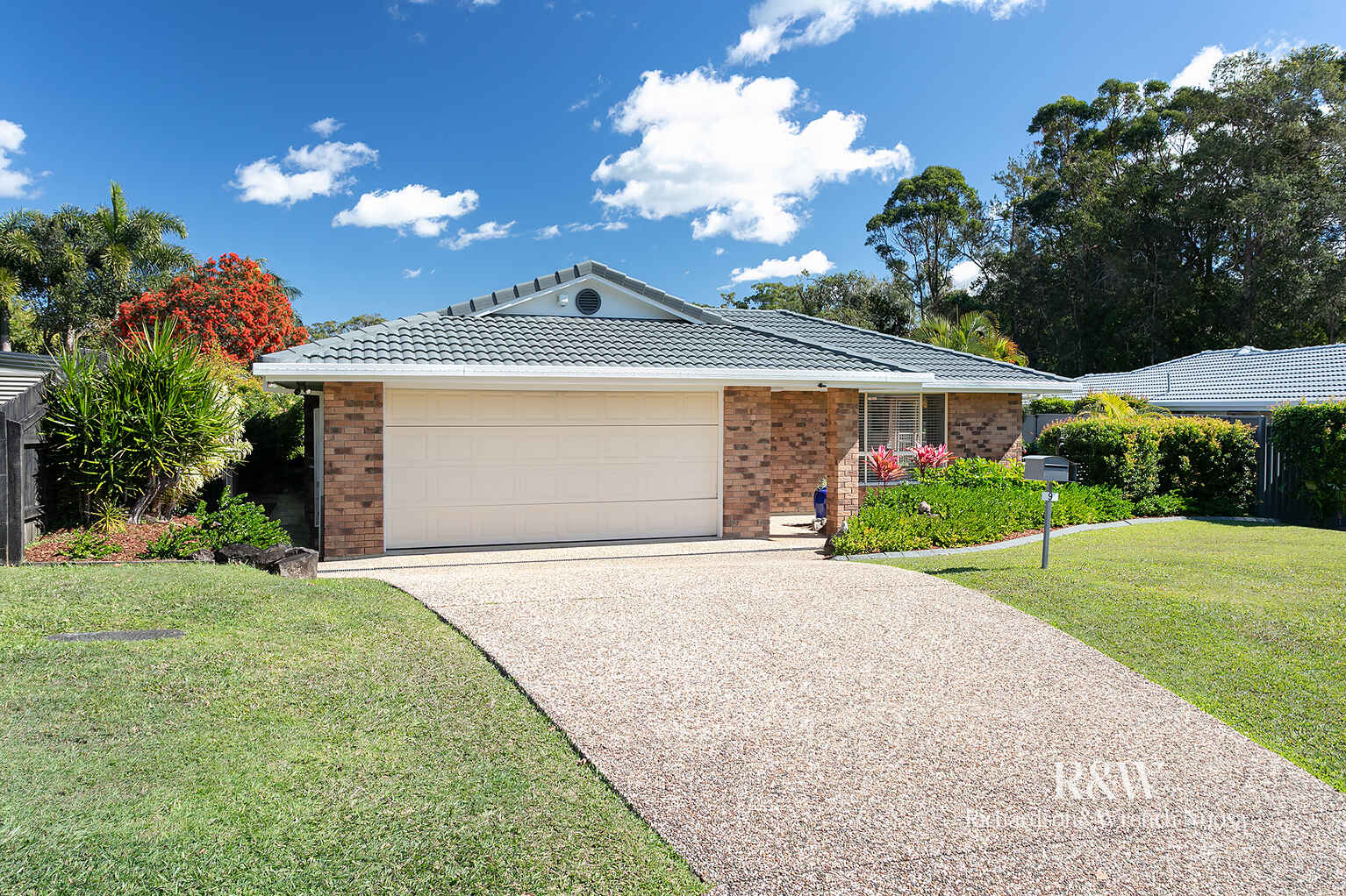 9 Prestwick Court Tewantin