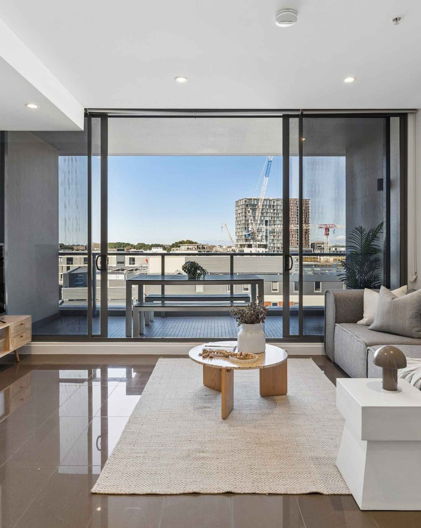 58/830 Bourke Street, Waterloo - Image 1
