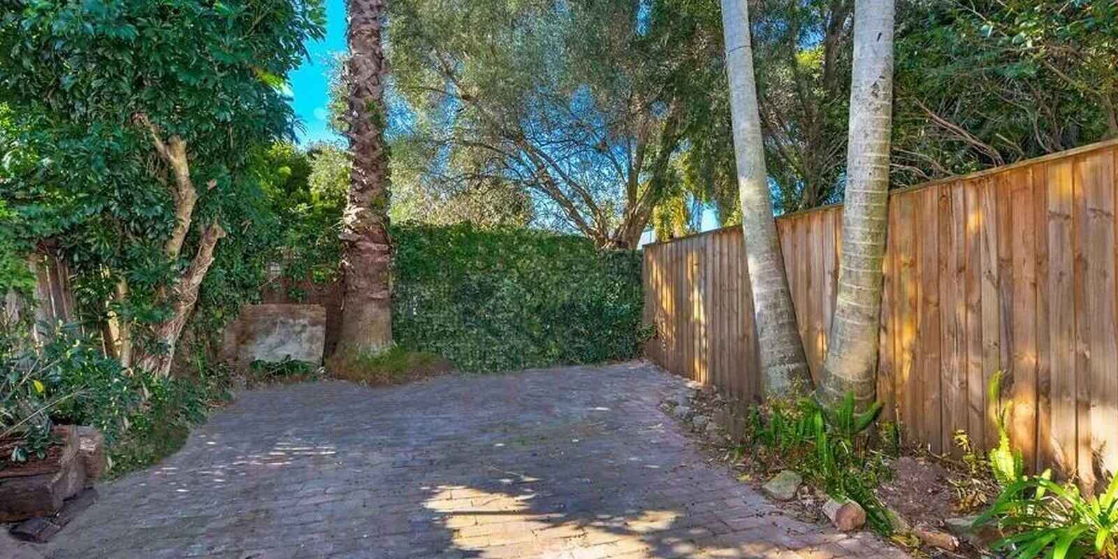 27 Woodland Street Marrickville
