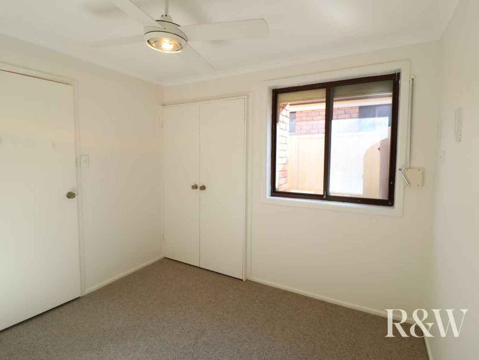 7 Eucumbene Place St Clair