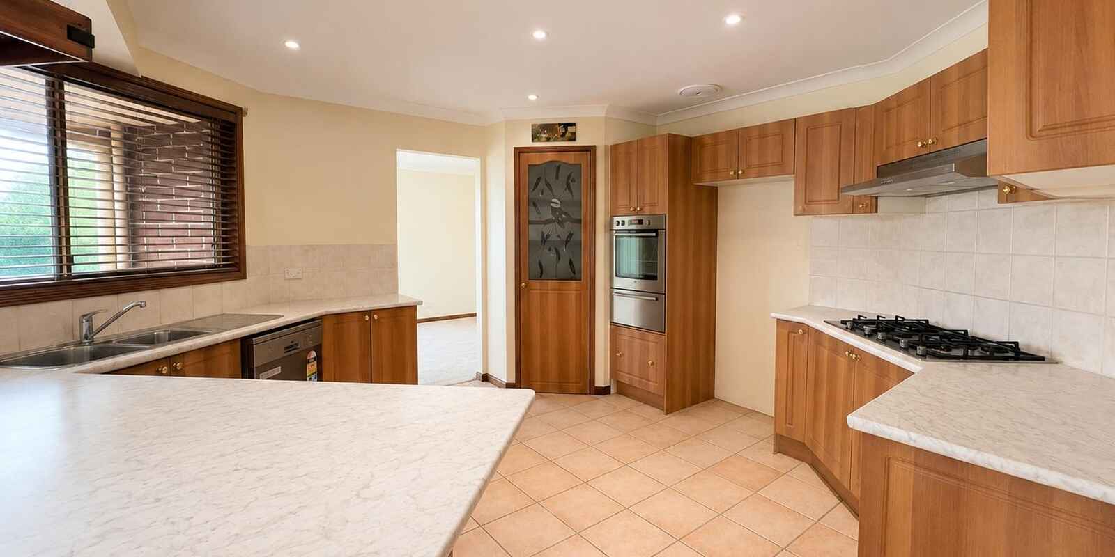 68 Englorie Park Drive Glen Alpine 68 Englorie Park Drive Glen Alpine