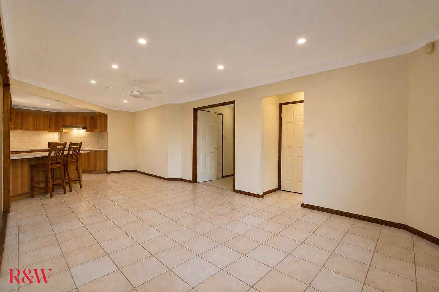 68 Englorie Park Drive Glen Alpine 68 Englorie Park Drive Glen Alpine