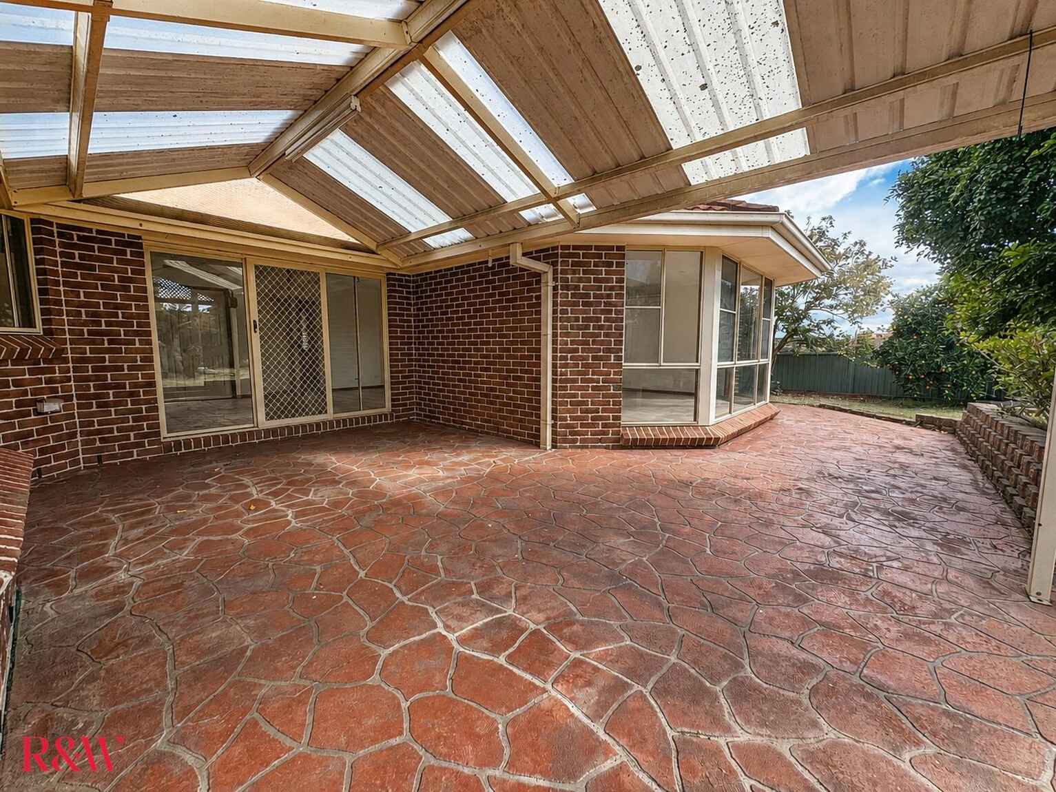 68 Englorie Park Drive Glen Alpine 68 Englorie Park Drive Glen Alpine