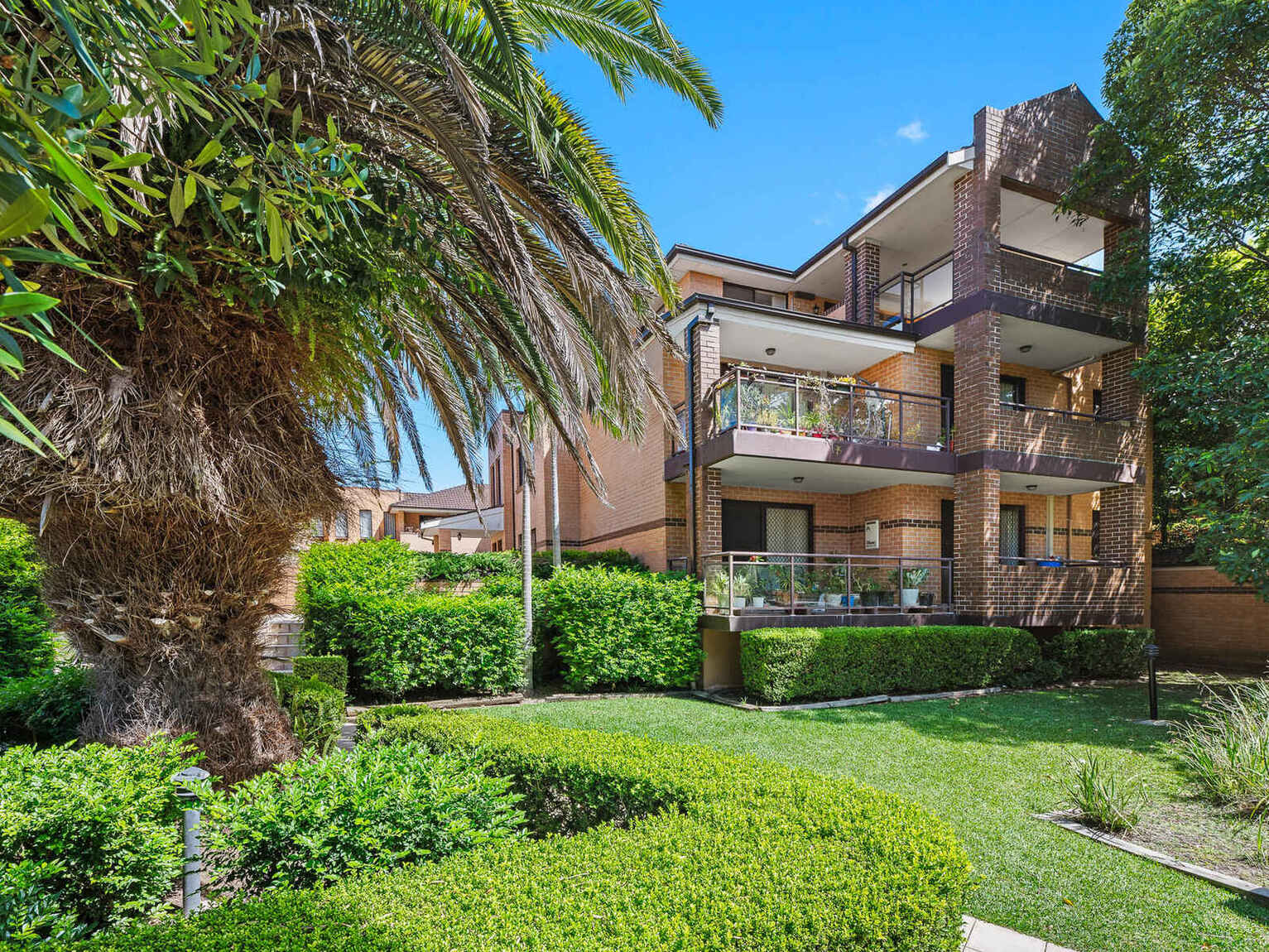 10/22-26 Phillips Avenue Canterbury