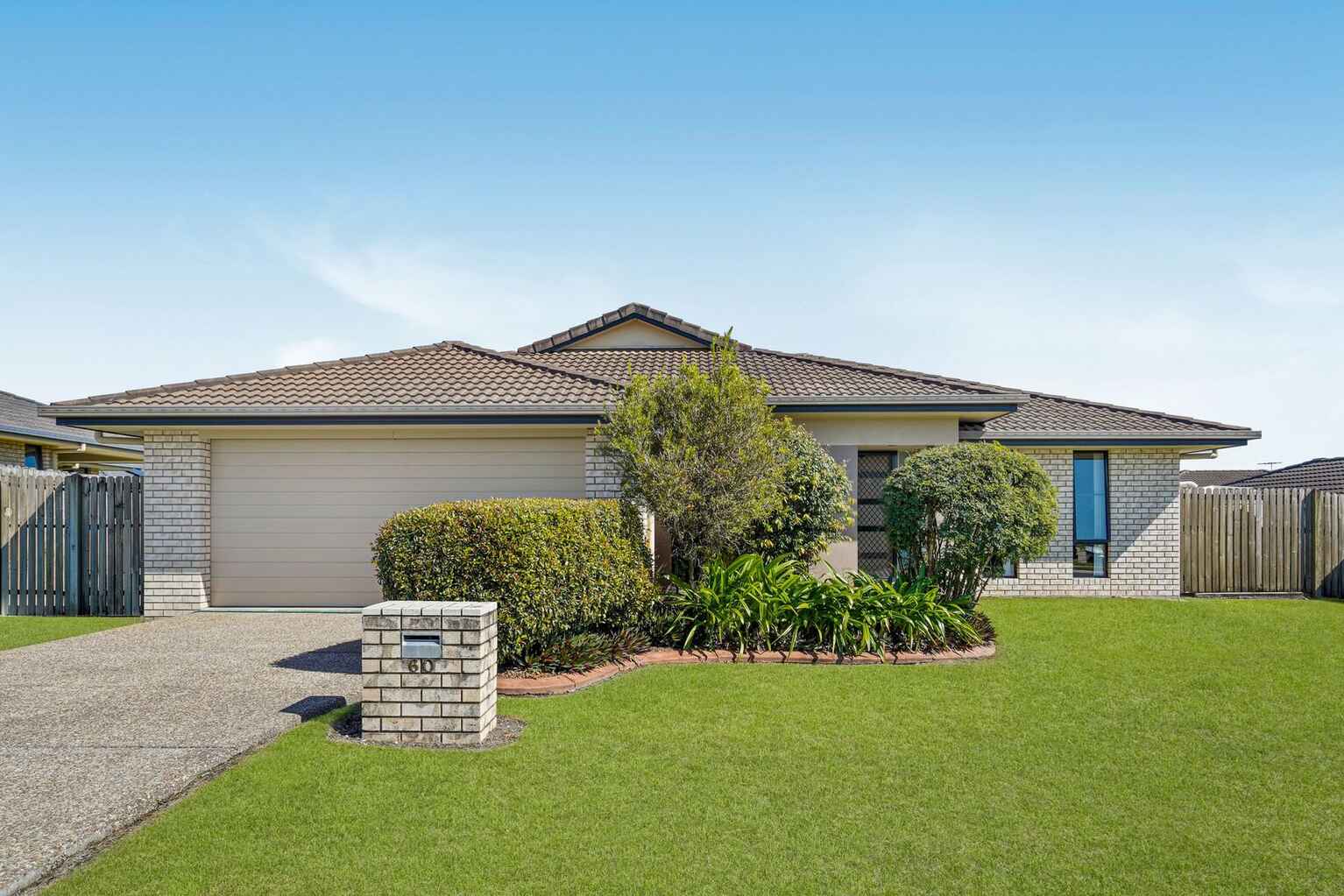 60 Coach Road West Morayfield 60 Coach Road West Morayfield