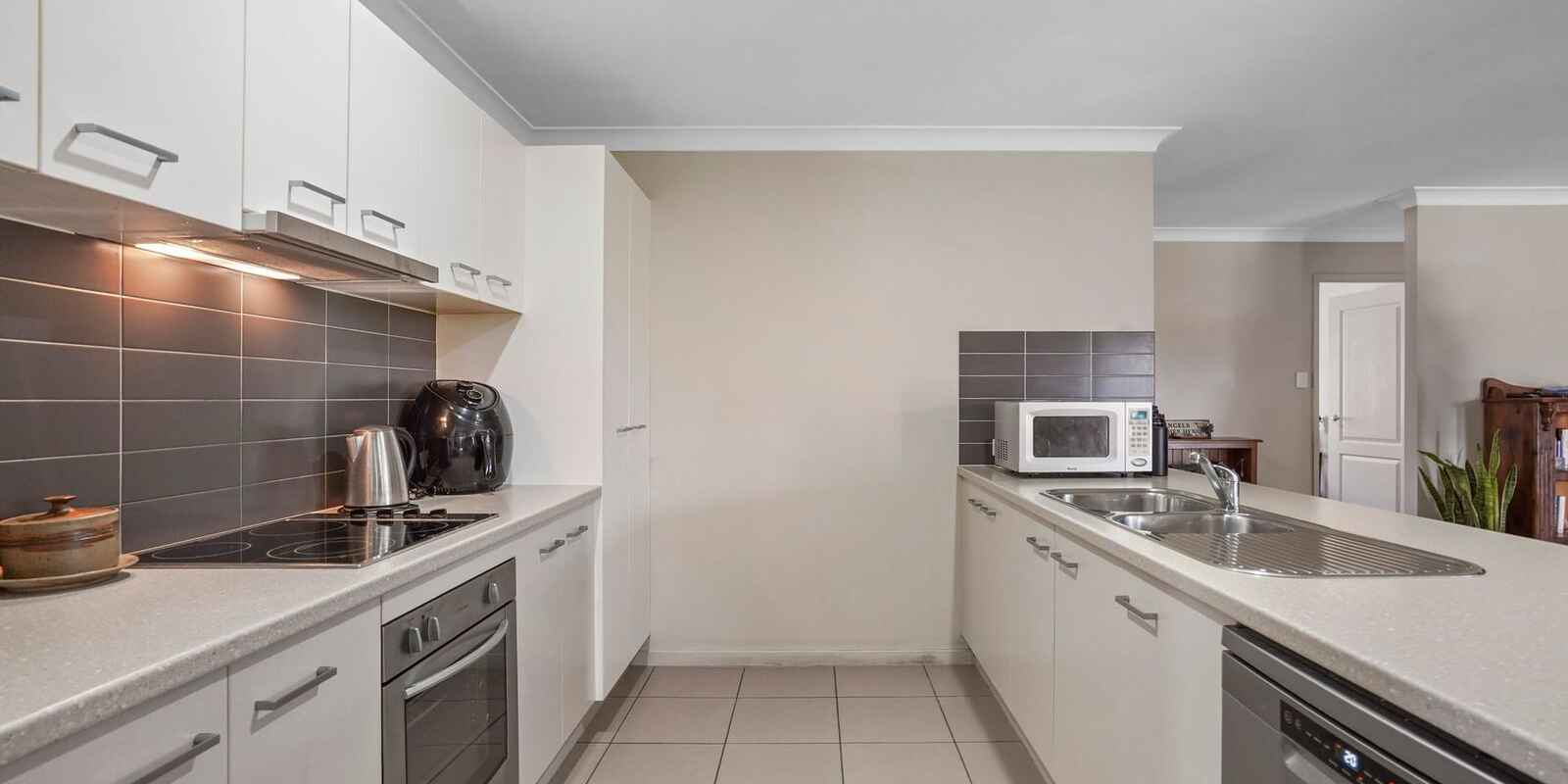 60 Coach Road West Morayfield 60 Coach Road West Morayfield