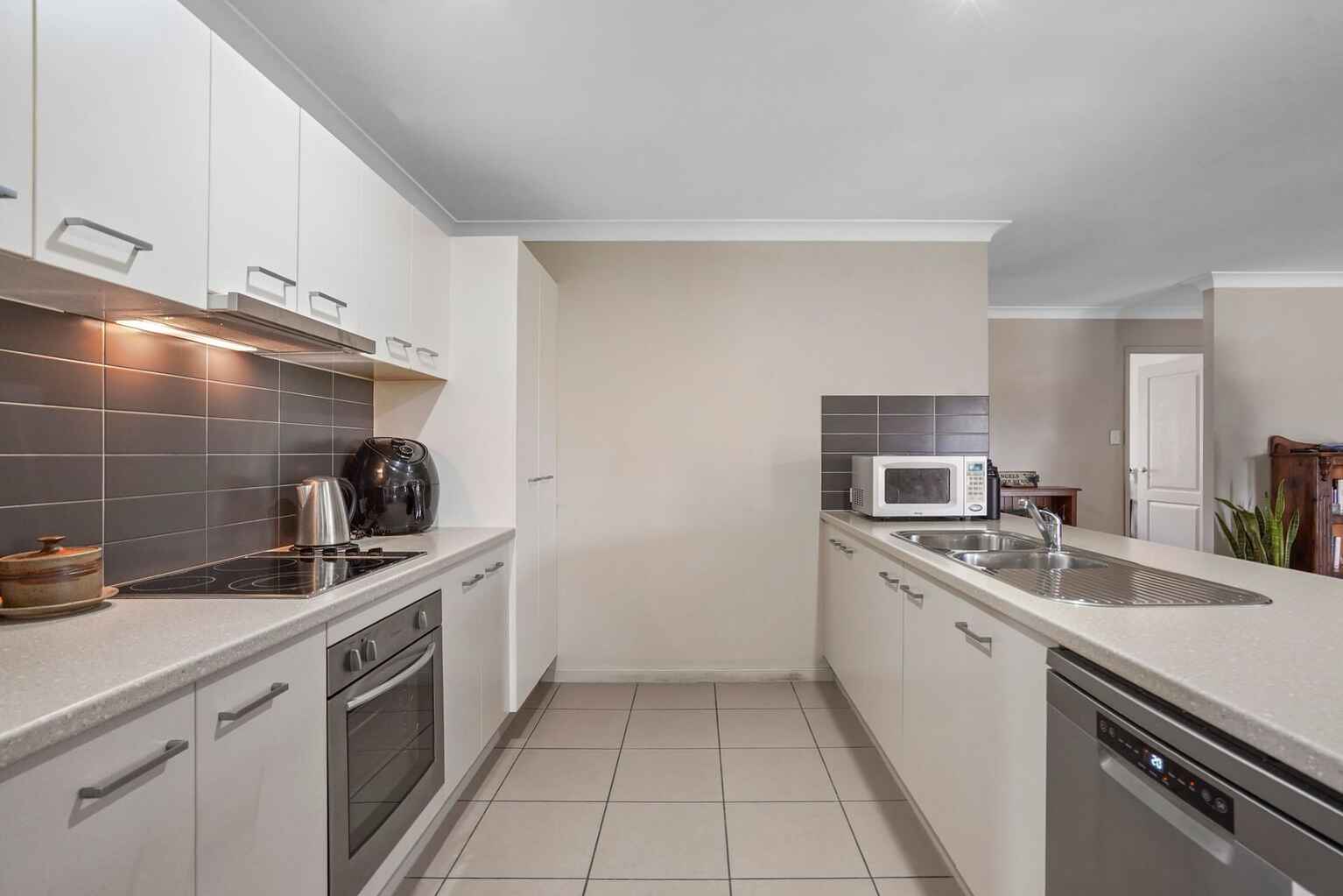 60 Coach Road West Morayfield 60 Coach Road West Morayfield