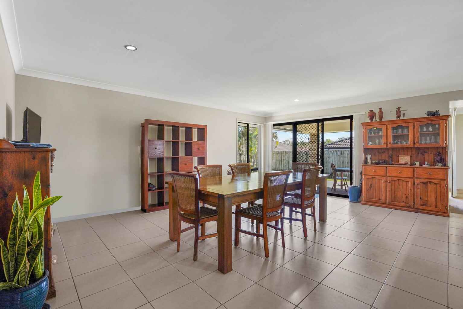 60 Coach Road West Morayfield 60 Coach Road West Morayfield
