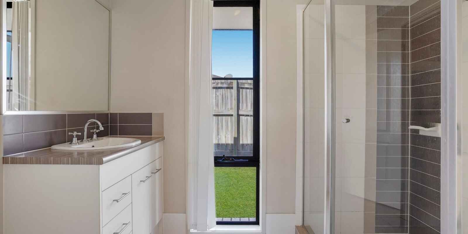 60 Coach Road West Morayfield 60 Coach Road West Morayfield