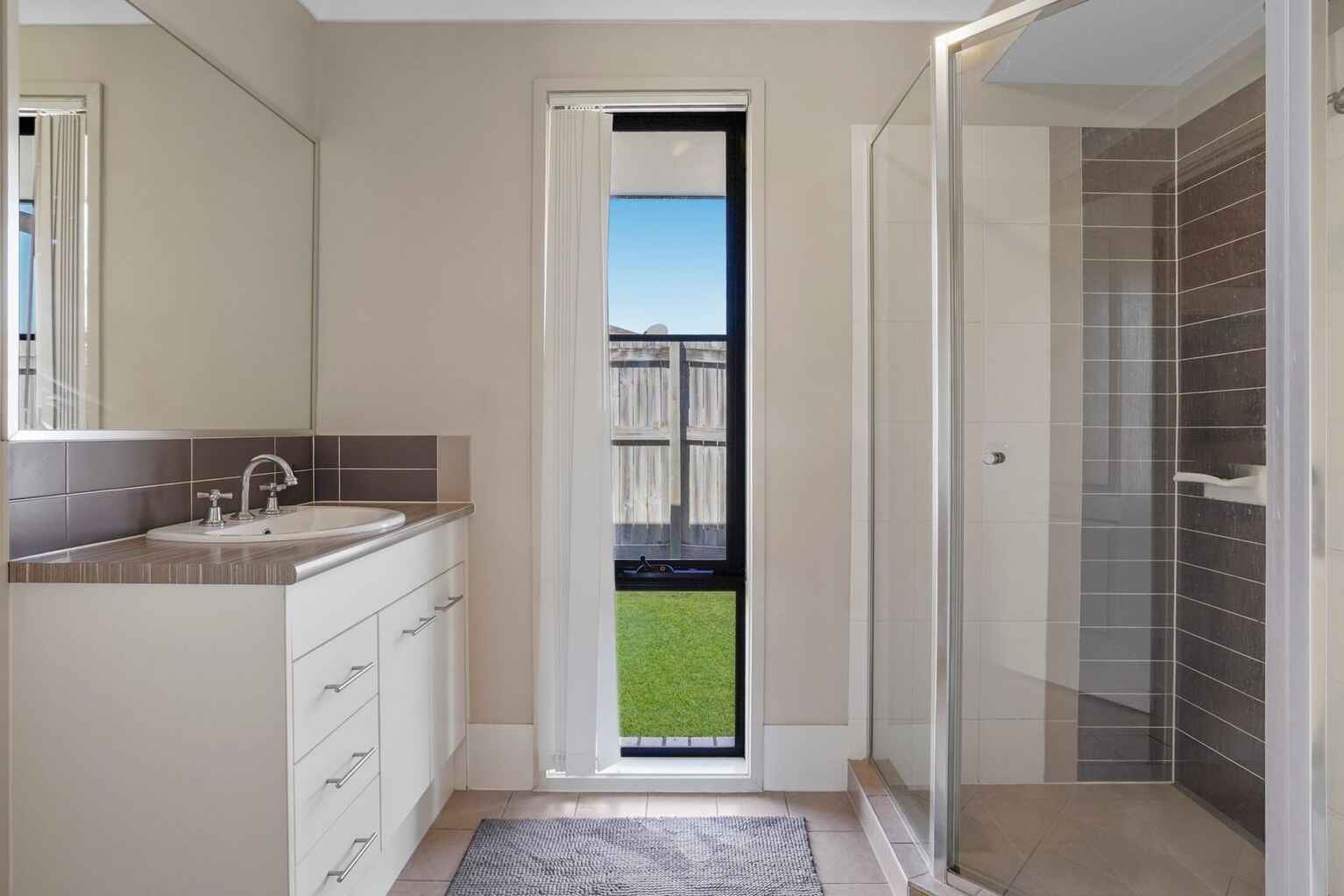 60 Coach Road West Morayfield 60 Coach Road West Morayfield