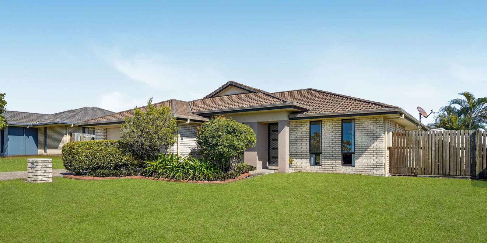 60 Coach Road West Morayfield 60 Coach Road West Morayfield